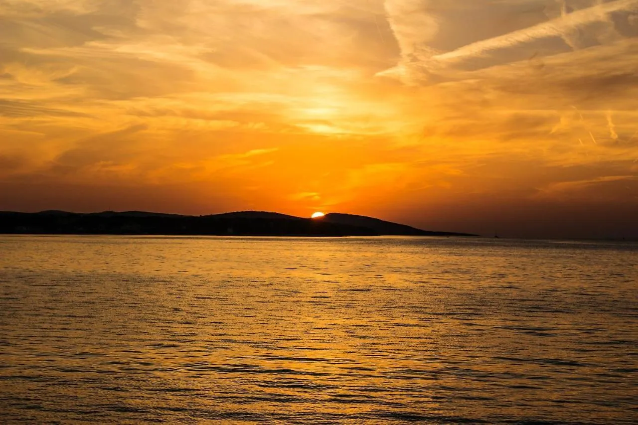 Modern Apartment With Sea View In Pag, 40 Sqm Pag Town